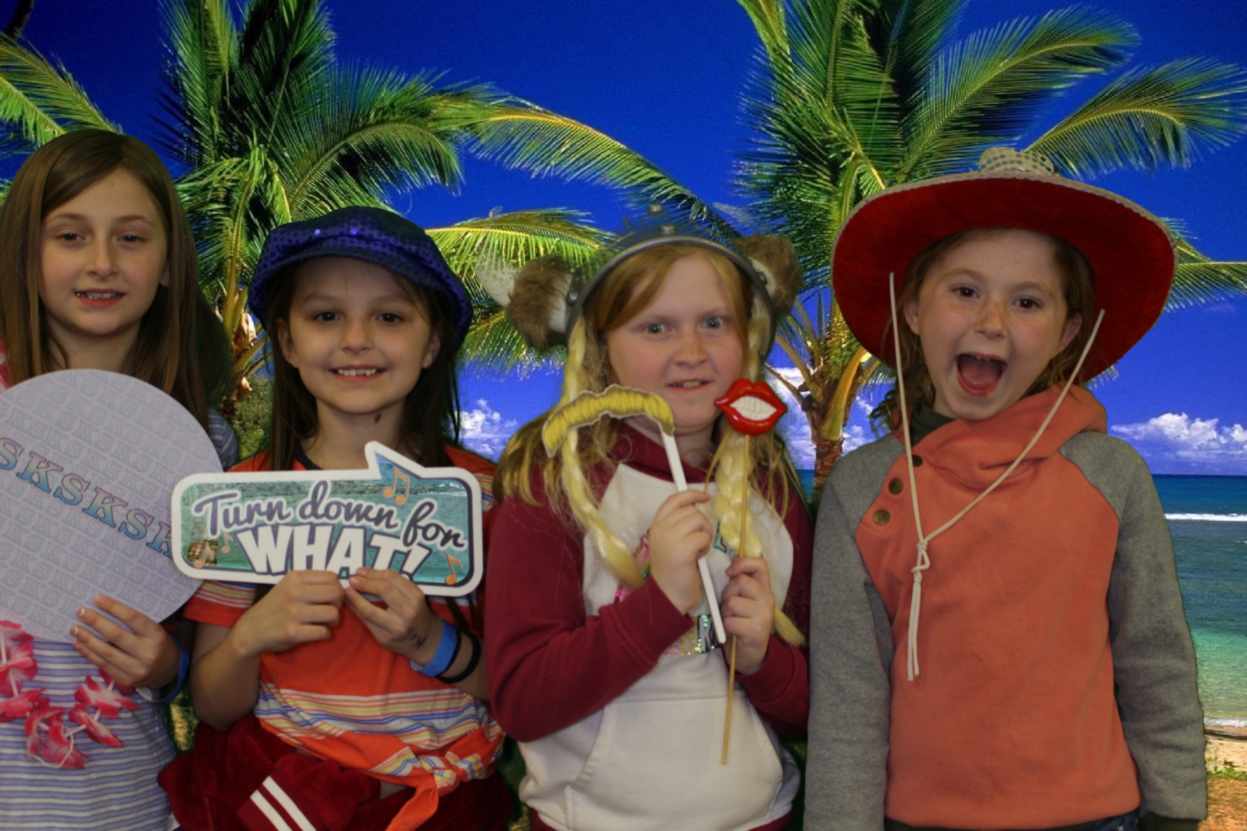 Poly Drive Elementary March Madness Carnival | View more photos from the event at gallery.photoboothbillings.com/u/PhotoBoothBillings/Poly-Drive-Elementary-March-Madness-Carnival